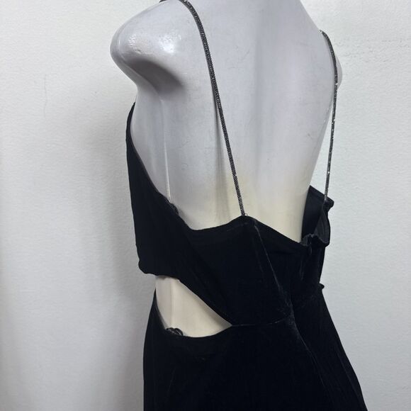 (Q1) ZARA VELVET JUMPSUIT WITH RHINESTONE STRAPS, size L - Picture 16 of 16